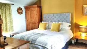 Wells Cottage - Image 2