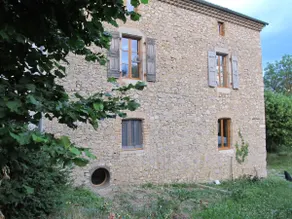 Charming loft in old barn - Image 3