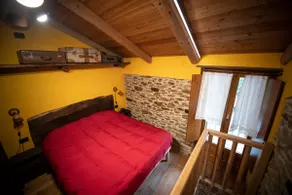 I Foresti vacation home surrounded by greenery and relaxation - Image 4
