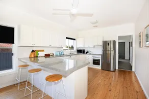Tillys Retreat I Pet Friendly I 3 Min Walk to Beach - Image 5