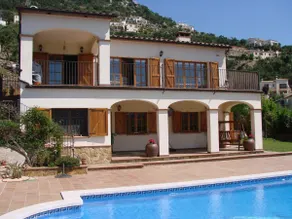 5 bedroom villa on Costa Brava with Large Pool - Image 5