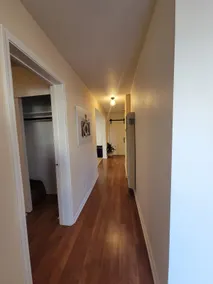 Beautiful 2 bedroom Apt with Washer Dryer by BART - Image 5