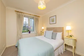 Dublin 4, City Apartment - Image 4