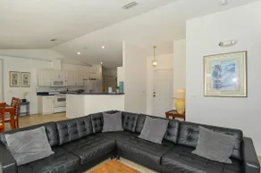 Pool home close to golf and Nature - Comfort - 4 bedroom - Image 2