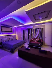 Luxurious Xanadu Studio Apt-701 Near Airport n CC2 - Image 4