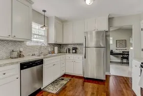 Serene Cottage in Walkable, Historic San Marco - Image 3