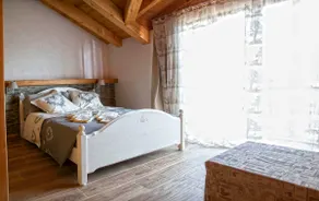 Linda E Tonin - Image 2
