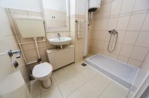Apartment Glam with Jacuzzi - Image 5
