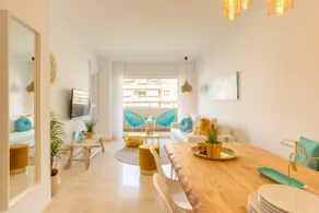 Charming apartment on the beach - Pool and parking - Image 5