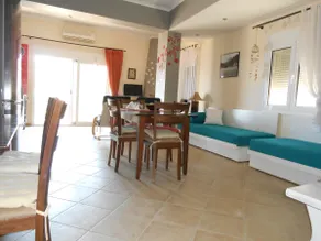 Amazing Beachside Apartment With Panoramic Seaview - Image 5
