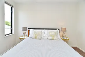 Next to Hagley Park - 7 Night special deals - Bookahome - Image 4