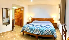 Beautiful Suite. Book 4 Nights, only pay for 3. - Image 2