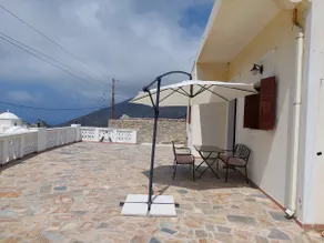 Traditional house with unlimited views! - Image 4