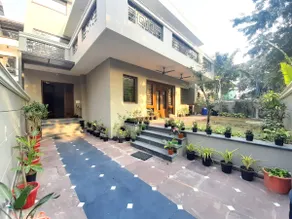 4 BHK Luxury Villa near Galleria Market | Gurugram - Image 2