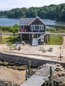 Waterfront Cottage With Unforgettable Views - Image 4