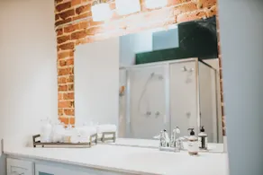 Studio Loft | King Suite | Double Shower - Image 3