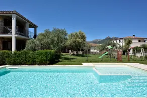 APARTMENT IN VILLA - Image 2