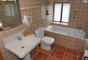 Charming farmhouse for nature lovers - Image 2