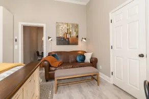 1906 Rustic Comfort - Entire Apartment - Image 4
