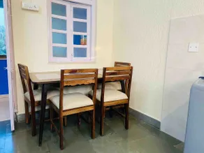 *Old Warm Charm* 2 bedrooms*Near Sea*Khar West* - Image 4