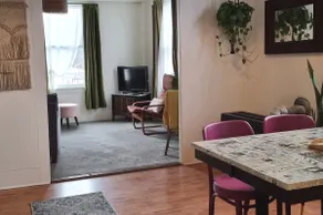 Queen Catherine Apartment Suite - Image 3