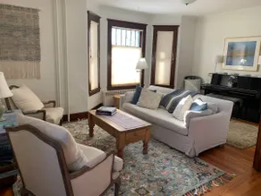 Walk Everywhere! | Relax in Easy Elegance! - Image 2