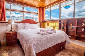 Janeth's georgeous penthouse with jacuzzi - Image 3