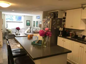 Bright, Cozy Home Away from Home in Guelph - Image 2