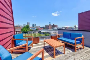 DOWNTOWN HOME w/ ⚡️🚗 CHARGING GARAGE, ROOFTOP VIEWS - Image 4