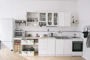 Minimalist apartment - Image 5