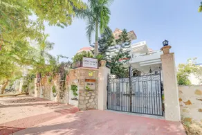 Oasis House - Image 2