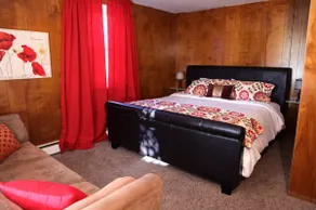 The Warehaus - Room for 16 people! - Image 5