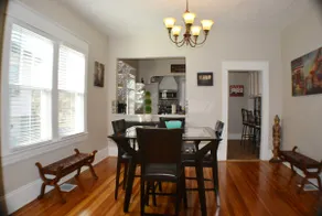 BRAND NEW DOWNTOWN HOUSE SLEEPS 5 HIGH END LUXURY - Image 5