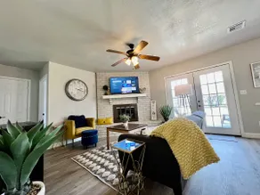 Relaxing Retreat - 3br, 2 bth w/ large fenced yard - Image 3