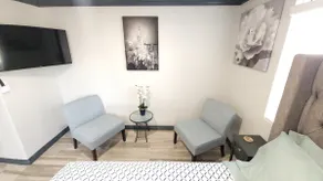 Luxurios Bdrm with private entrance and own bath - Image 5