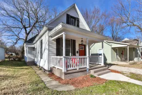 Renovated 100+ year old Benton Ave. Bungalow - Image 2