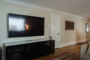 Comfortable, Historic, South End Condo - Image 3