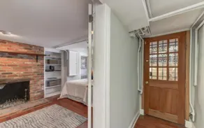 In the heart of Dupont & Logan - English basement - Image 2