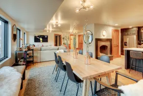 4BR Mountain Modern - Au cœur de la rue principale, à un pâté de maisons de l'ascenseur de la ville - Image 3