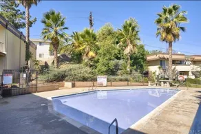 Longer Term Rental Furnished Modern Apartment - Image 5