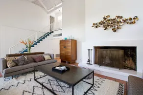 Spacious Country Escape with Pool & Views - Image 3