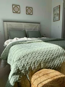 Cozy and warm apartment strategically located - Image 3