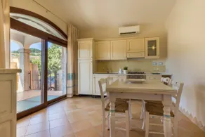 Wunderschöne Villa Sabbia D'Oro mit WLAN, Terrasse und Pool - Image 2