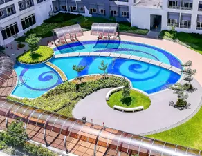 Pristine Unit Near BGC Aura Market McKinley Uptown - Image 2