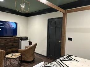 Cozy, Countrey, Getaway - Image 2