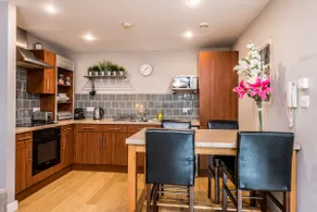 Host & Stay - York Place Apt - Image 3