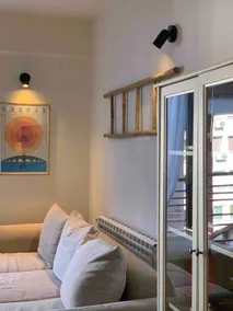 Debar Maalo 1BR+ SofaBed | Fast WiFi | SelfCheckIn - Image 3