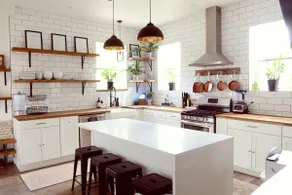 Rustic and Modern Downtown Getaway - Image 2