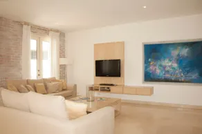 Modern 3 BR Old City Luxury Condo - Image 3