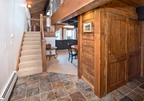 Cozy, Creekside 3BR Vail Condo Ski/Summer Retreat Perfect for Families - Image 2